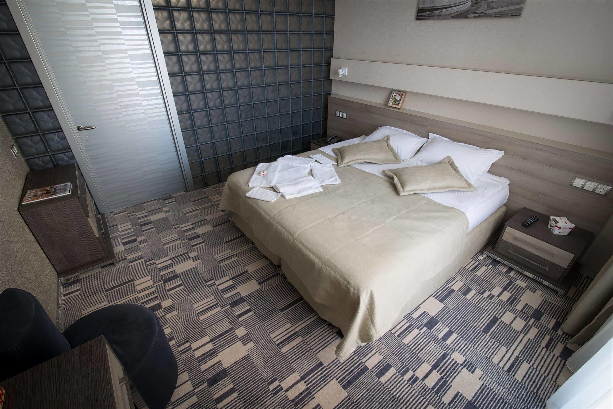 12Th Floor Apartments โอเดสซา ภายนอก รูปภาพ
